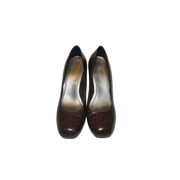 *Gianni Bini Brown Patent Croc Squared Toe Pumps - Picture 3 of 8